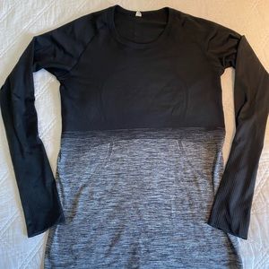 Lululemon size 10 long sleeve